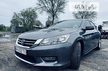 Седан Honda Accord 2013 в Білгороді-Дністровському