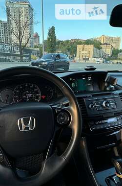Седан Honda Accord 2015 в Киеве