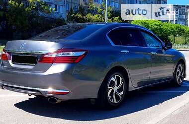 Седан Honda Accord 2017 в 
