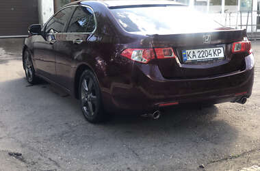 Седан Honda Accord 2010 в Покровске