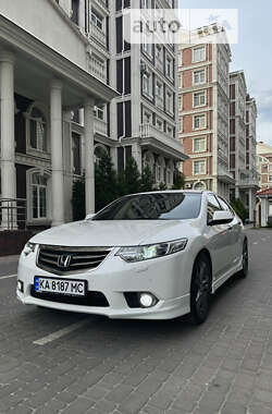 Седан Honda Accord 2012 в Києві