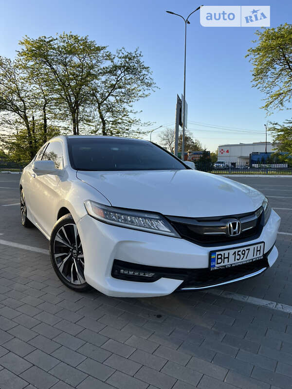 Купе Honda Accord 2016 в Одессе