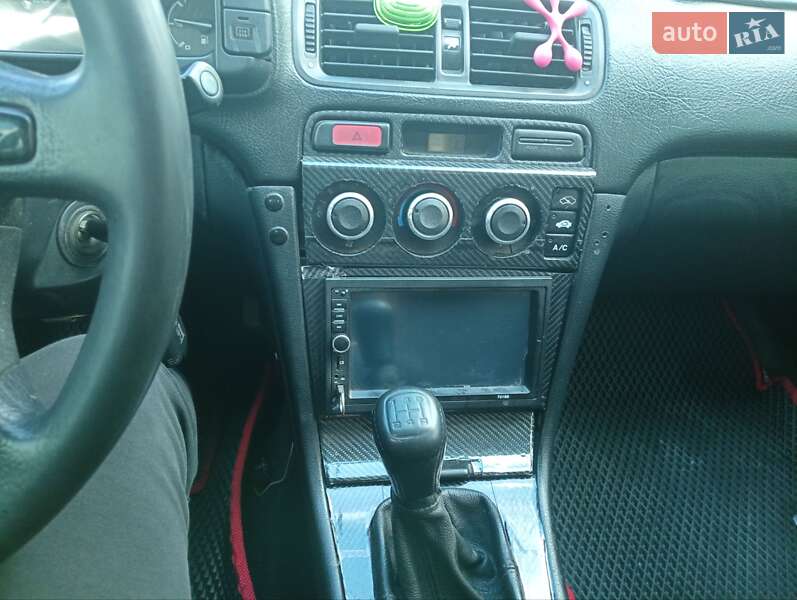 Седан Honda Accord 1996 в Виннице