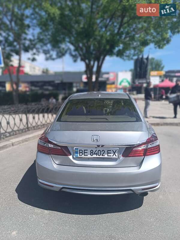 Седан Honda Accord 2016 в Николаеве