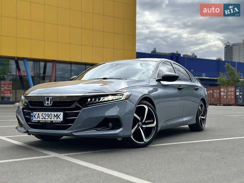 Седан Honda Accord 2022 в Киеве