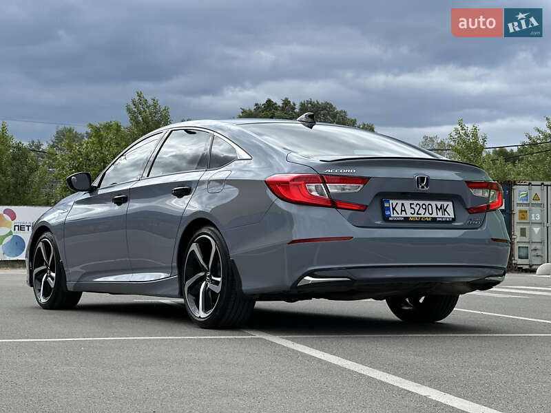 Седан Honda Accord 2022 в Киеве