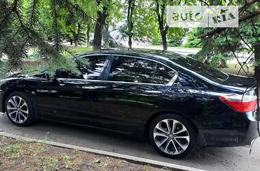 Седан Honda Accord 2014 в Лозовій