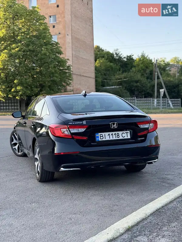 Honda Accord 2019 VIN 1HGCV3F13KA013128 фото оголошення 14 з 90