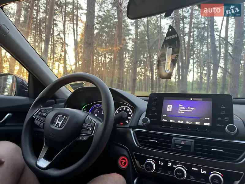 Honda Accord 2019 VIN 1HGCV3F13KA013128 фото оголошення 47 з 90