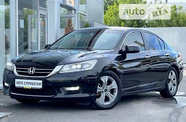 Седан Honda Accord 2013 в Києві