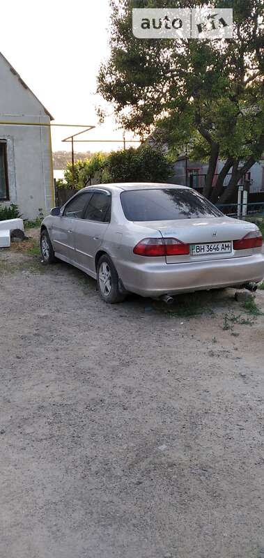 Седан Honda Accord 1999 в Херсоні