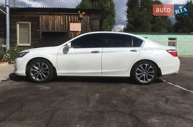 Седан Honda Accord 2013 в 