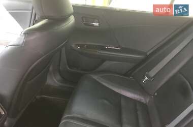 Седан Honda Accord 2013 в 