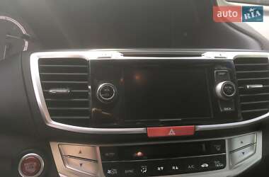Седан Honda Accord 2013 в 