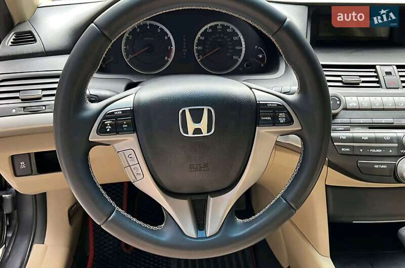 Купе Honda Accord 2012 в Золотоноше