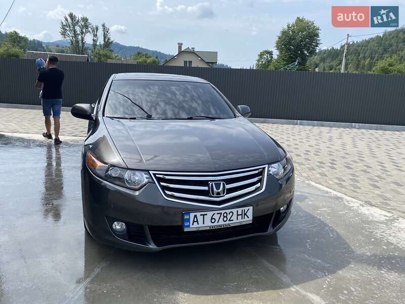 Седан Honda Accord 2009 в Сколе