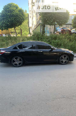 Седан Honda Accord 2016 в Львове