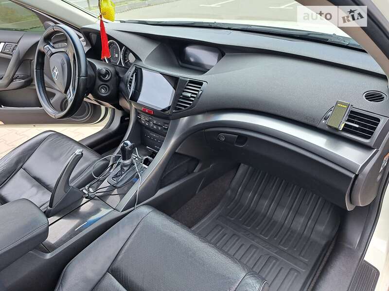 Седан Honda Accord 2011 в Києві