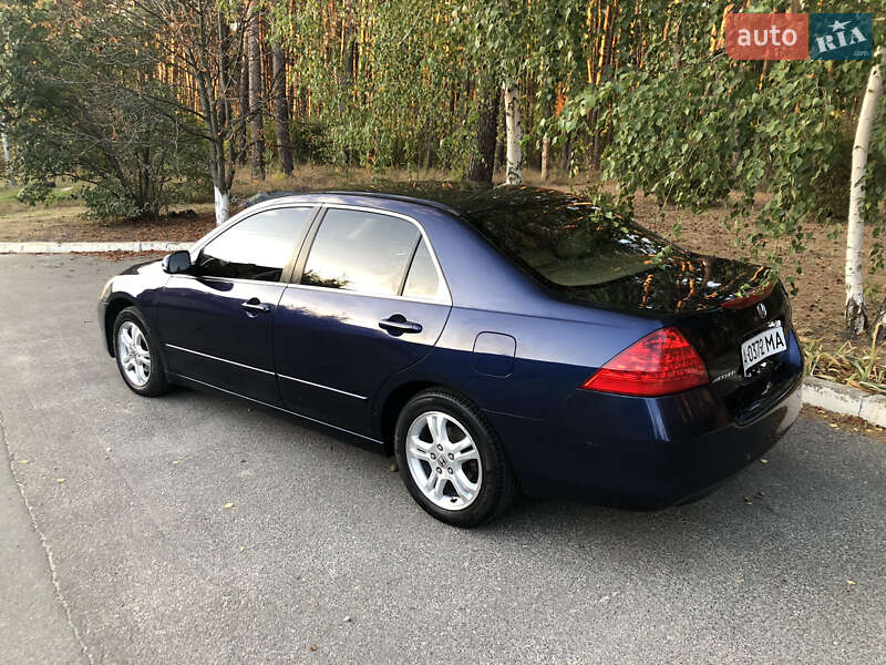 Седан Honda Accord 2006 в Киеве