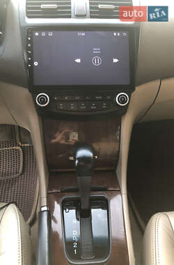 Седан Honda Accord 2006 в Киеве