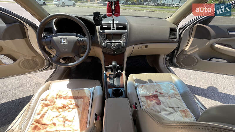 Седан Honda Accord 2006 в Черкасах