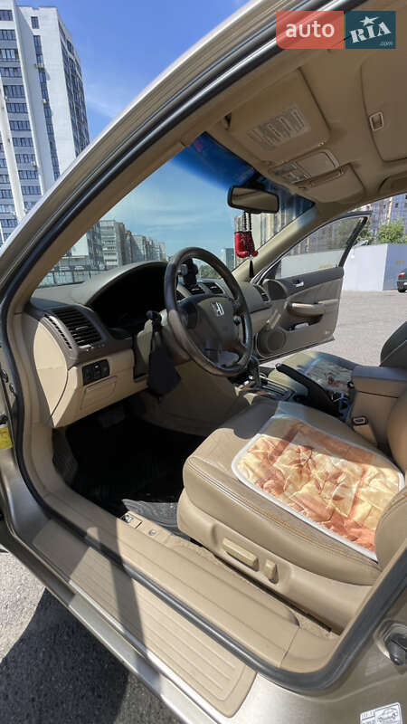 Седан Honda Accord 2006 в Черкасах