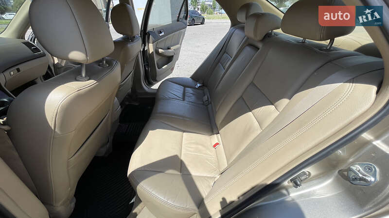 Седан Honda Accord 2006 в Черкасах