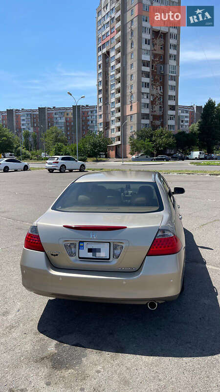 Седан Honda Accord 2006 в Черкасах