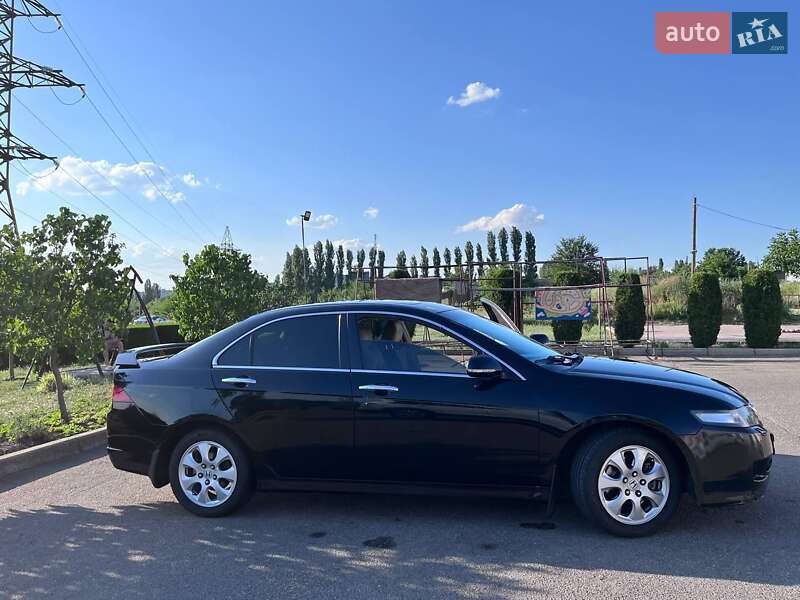 Седан Honda Accord 2006 в Южноукраинске