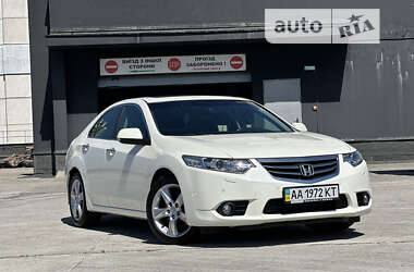 Седан Honda Accord 2011 в Києві