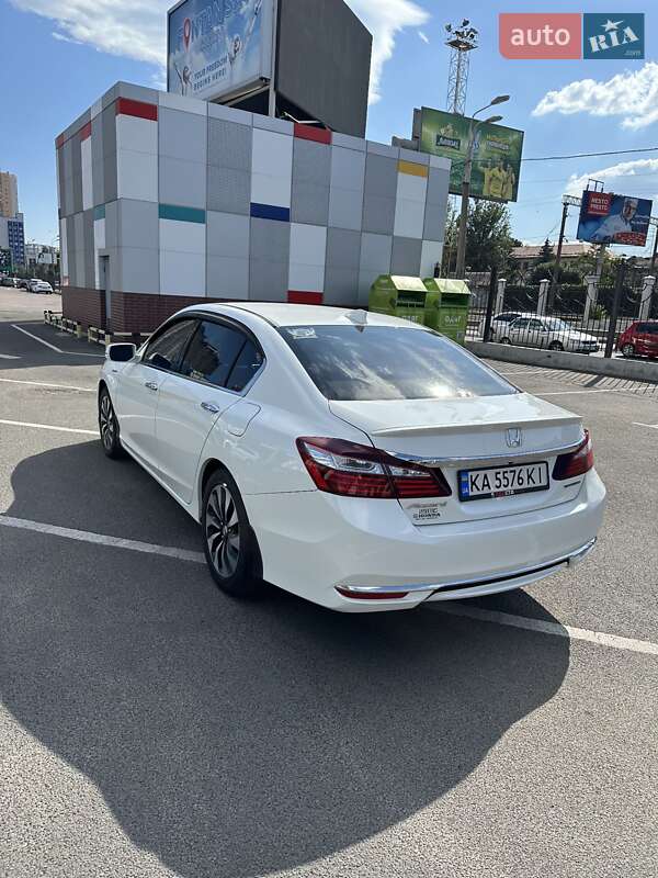 Седан Honda Accord 2016 в Києві