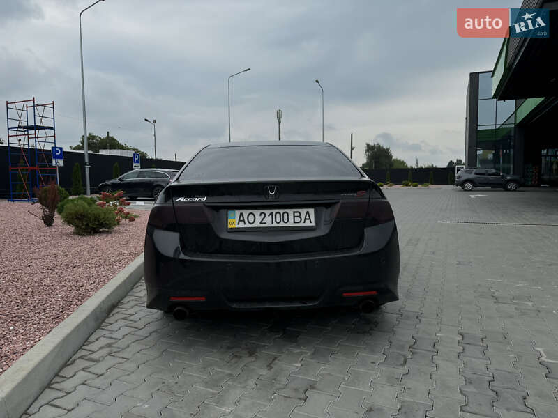 Седан Honda Accord 2011 в Луцке