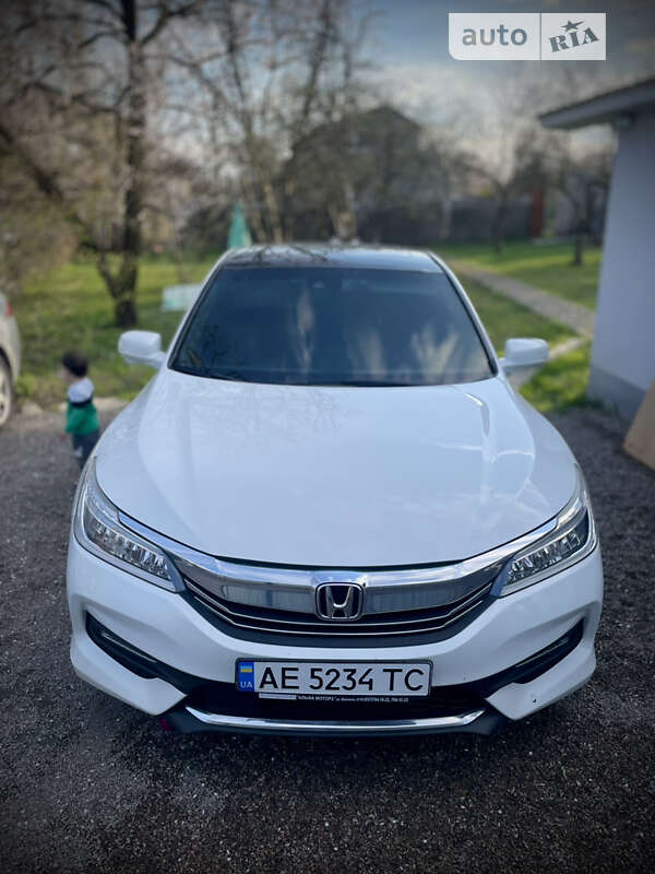 Седан Honda Accord 2012 в Дніпрі