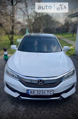 Седан Honda Accord 2012 в 