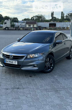 Купе Honda Accord 2012 в 