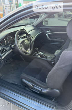 Купе Honda Accord 2012 в 