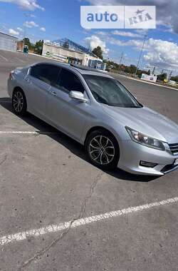 Седан Honda Accord 2013 в Полтаве