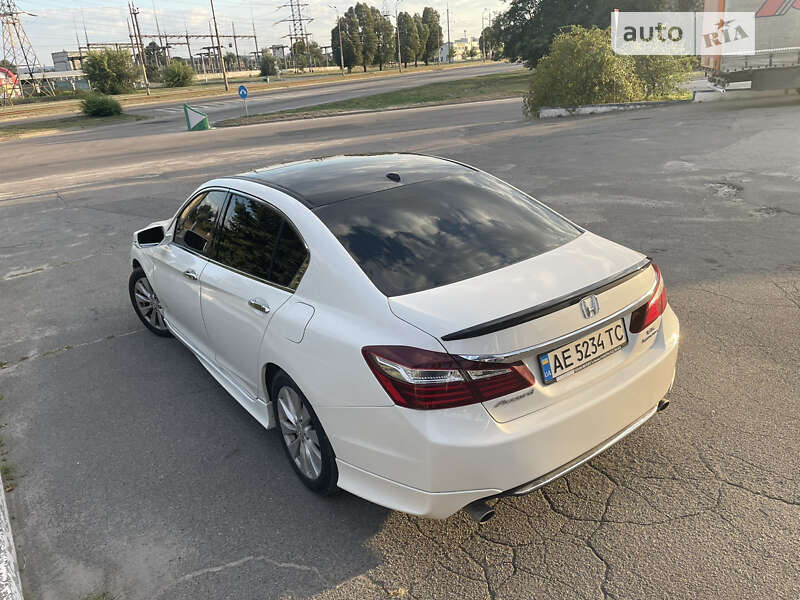 Седан Honda Accord 2012 в Дніпрі