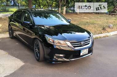 Седан Honda Accord 2015 в Одессе