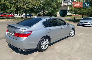 Седан Honda Accord 2014 в Киеве