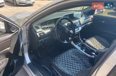 Седан Honda Accord 2014 в Киеве