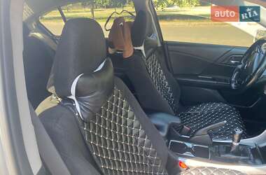 Седан Honda Accord 2014 в Киеве