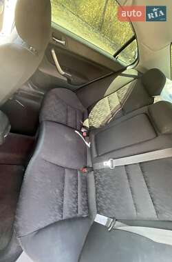 Седан Honda Accord 2004 в 