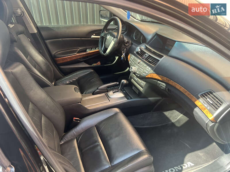 Седан Honda Accord 2011 в Киеве