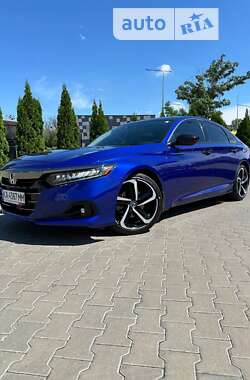 Седан Honda Accord 2022 в Киеве