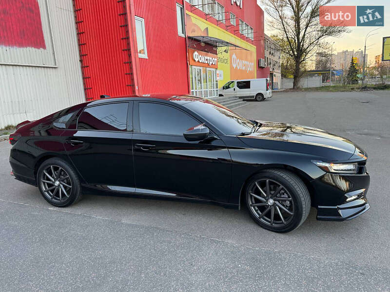 Седан Honda Accord 2019 в Києві