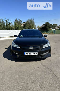 Седан Honda Accord 2016 в Тернівці