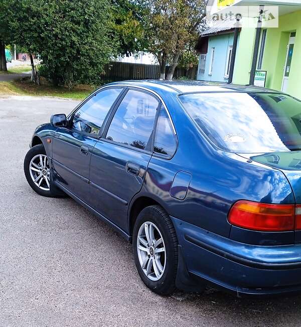 Седан Honda Accord 1993 в Мені