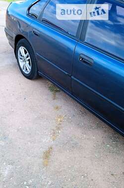 Седан Honda Accord 1993 в 