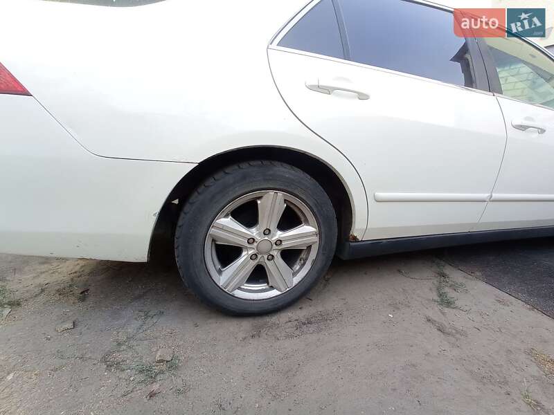 Седан Honda Accord 2006 в Кролевце